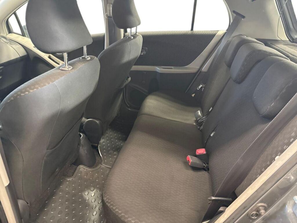 Toyota Yaris 2007 Harmaa