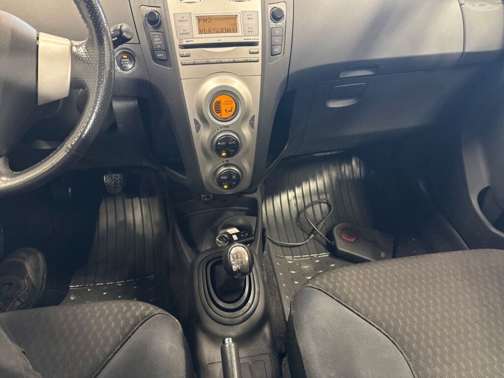 Toyota Yaris 2007 Harmaa