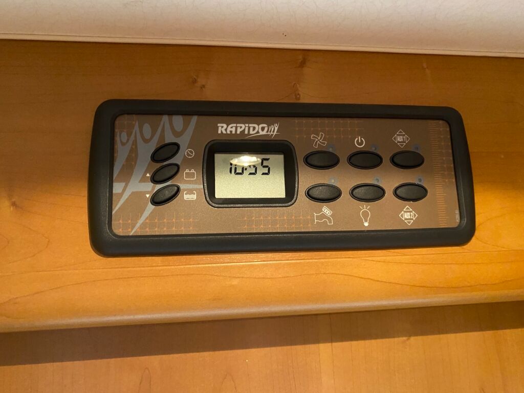 Rapido 7086F 2006 Valkoinen