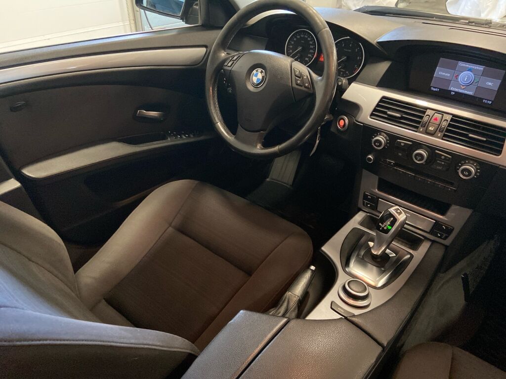 BMW 530 2007 Sininen