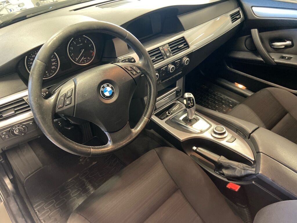 BMW 530 2007 Sininen