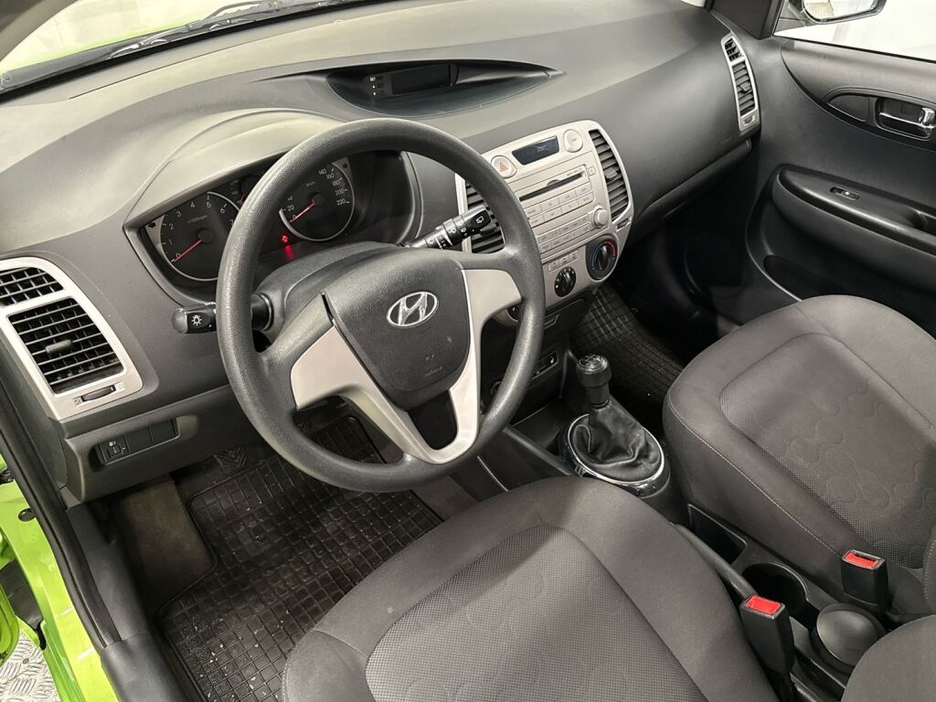Hyundai i20 2011 Vihreä