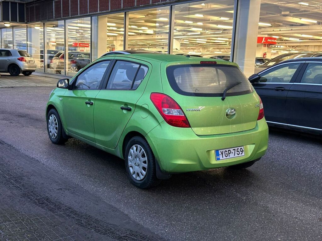Hyundai i20 2011 Vihreä