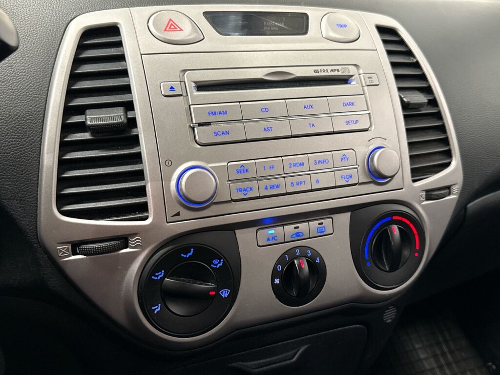 Hyundai i20 2011 Vihreä