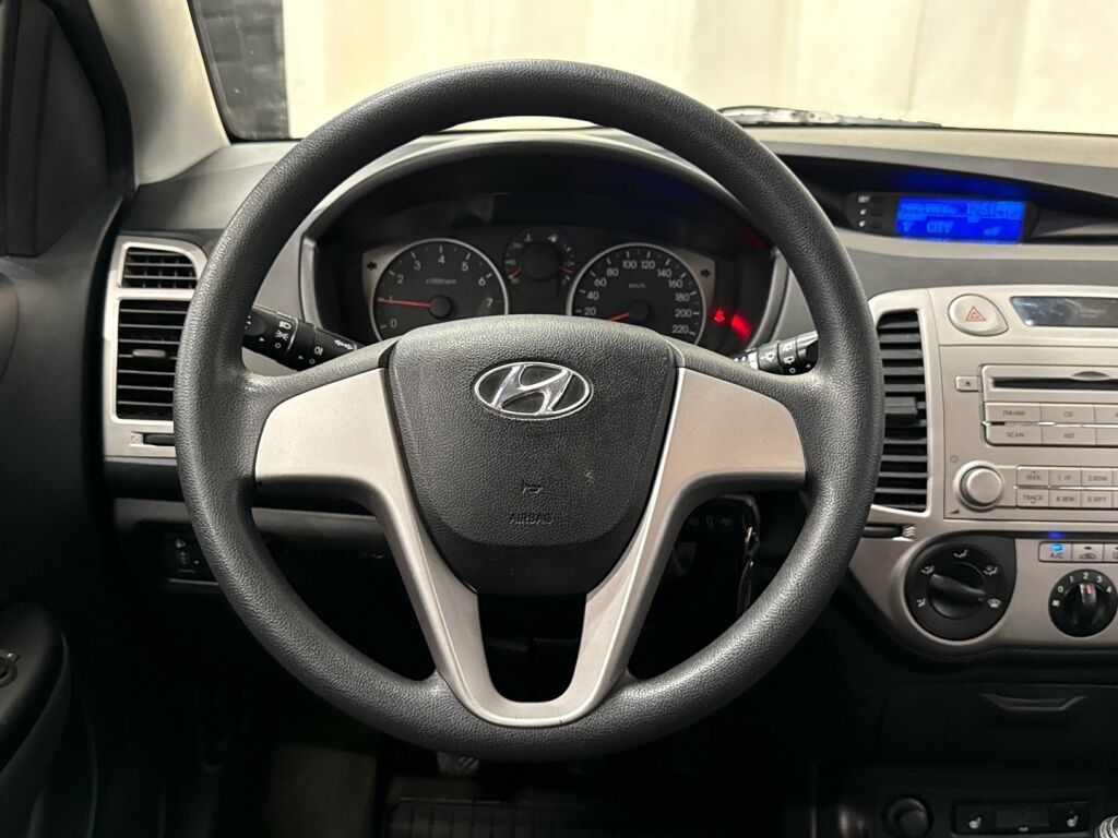 Hyundai i20 2011 Vihreä