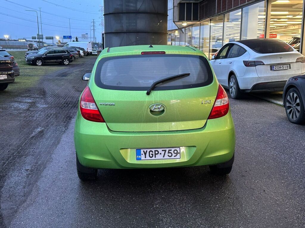 Hyundai i20 2011 Vihreä