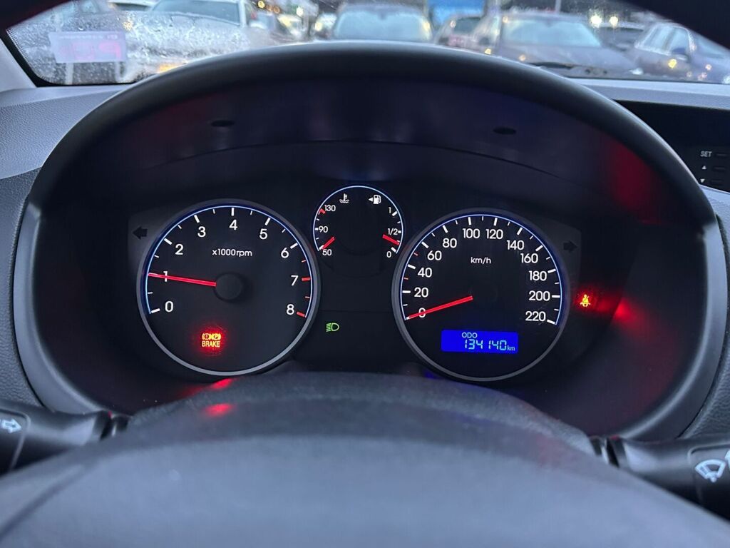 Hyundai i20 2011 Vihreä