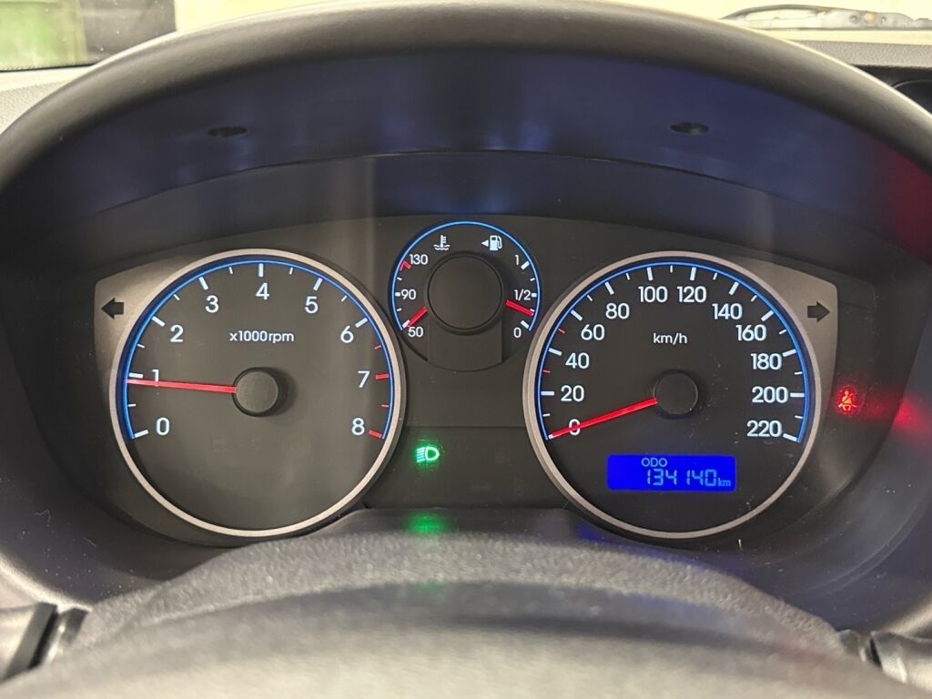 Hyundai i20 2011 Vihreä