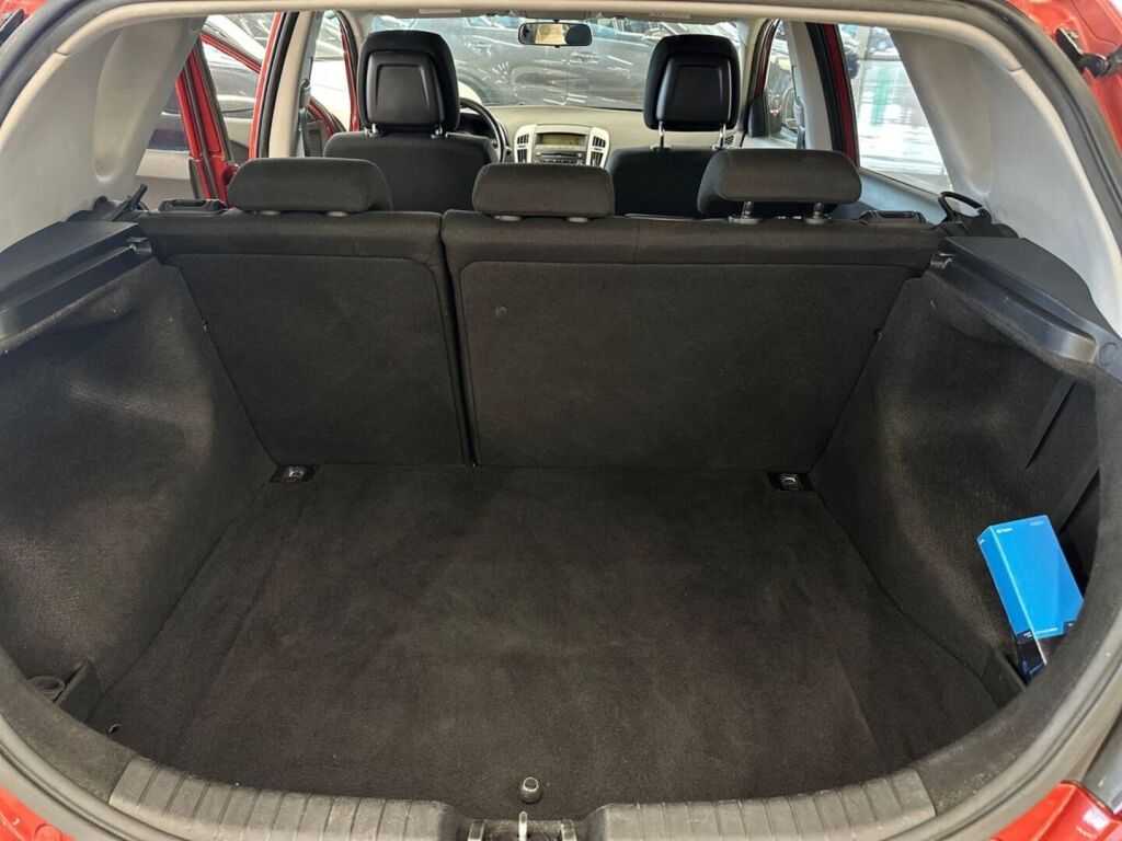 Kia Ceed 2007 Punainen