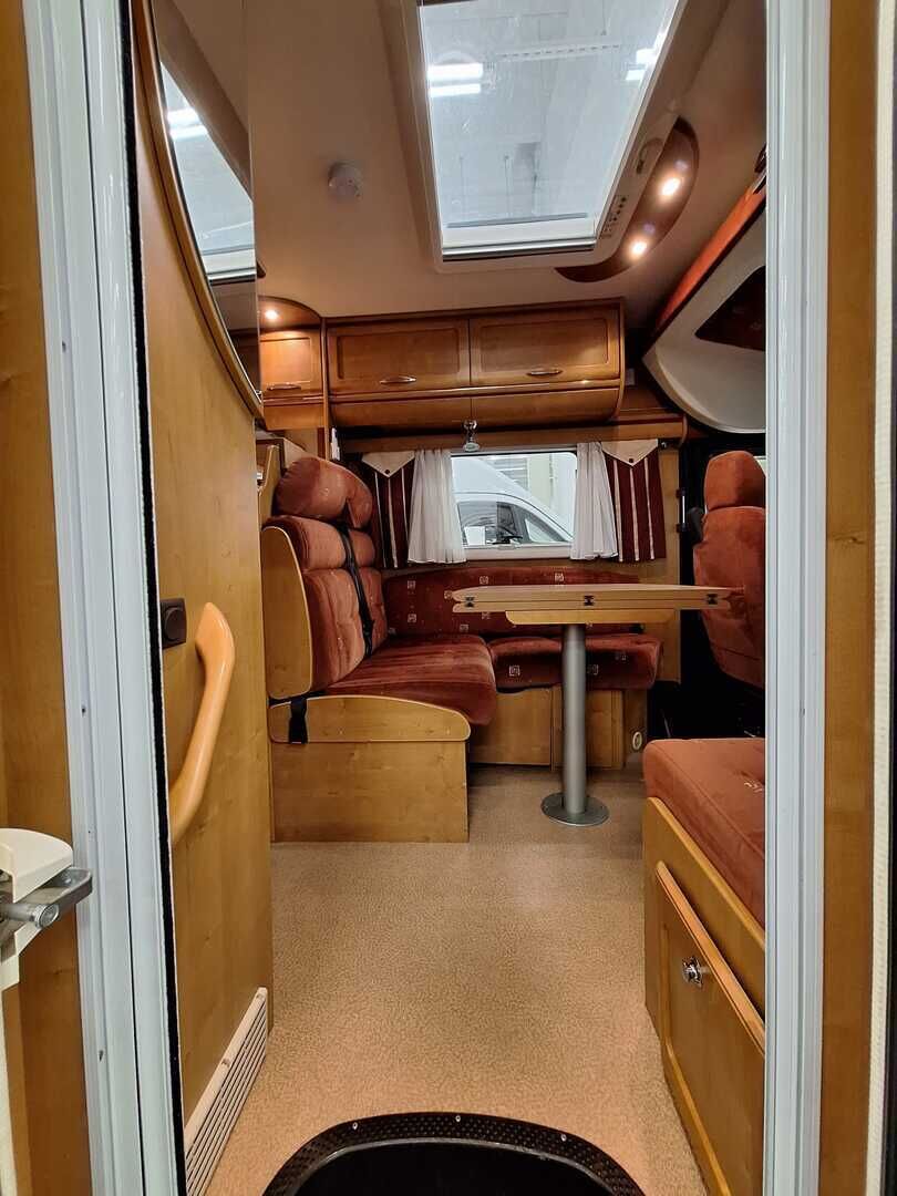 Rapido 983F 2007 Valkoinen