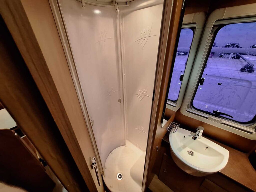 Rapido 983F 2007 Valkoinen