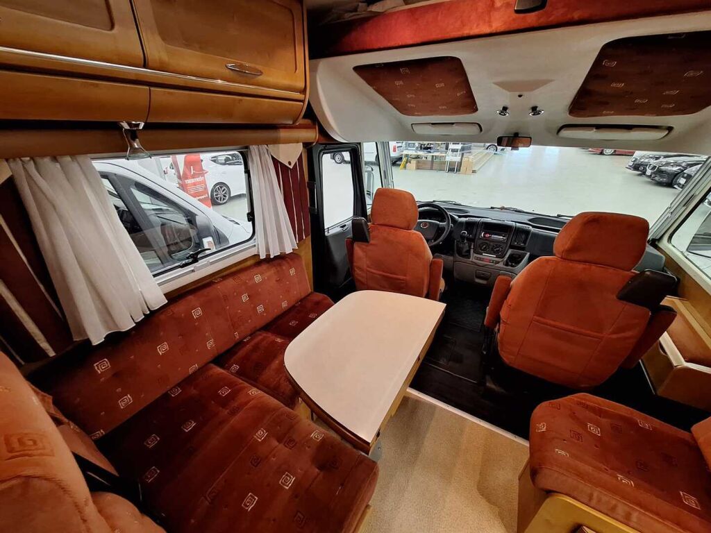 Rapido 983F 2007 Valkoinen