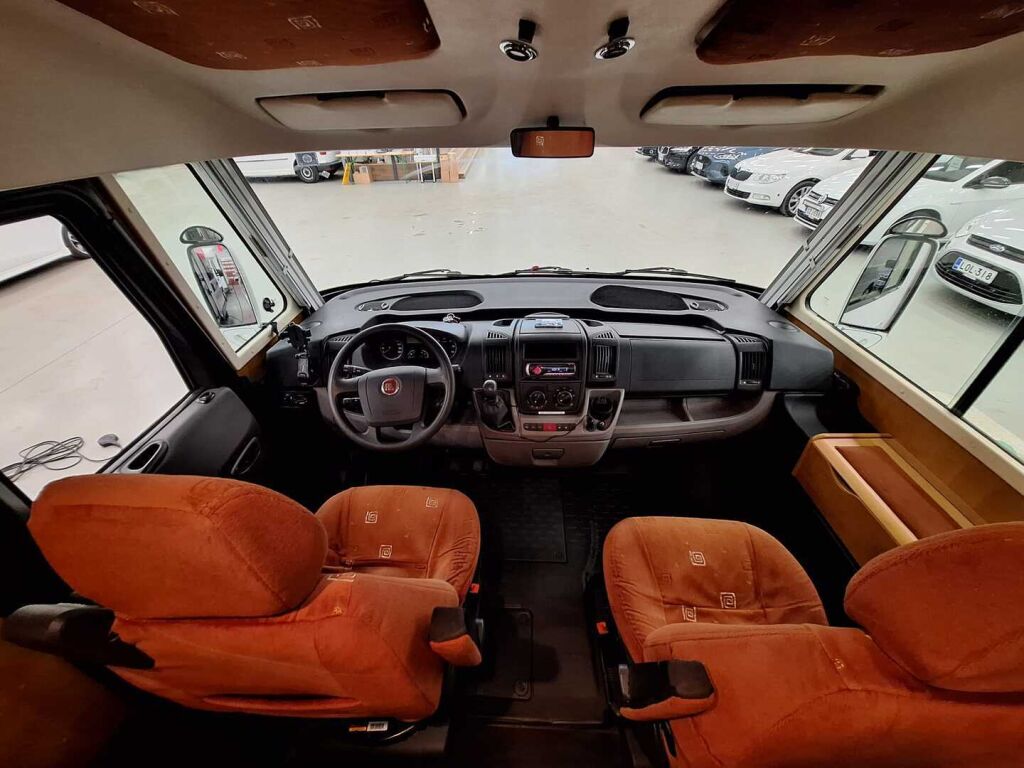 Rapido 983F 2007 Valkoinen