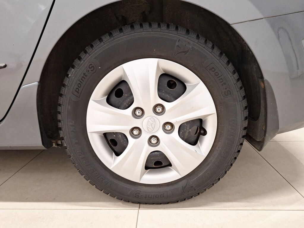 Hyundai i30 2010 Harmaa