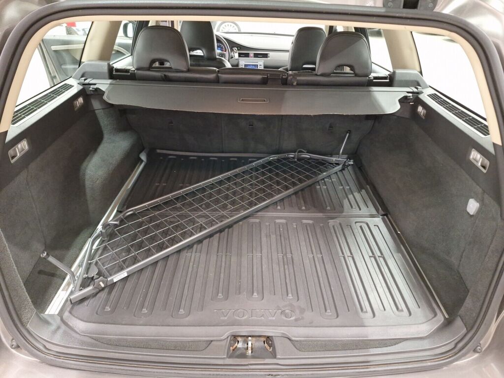 Volvo V70 2008 Harmaa