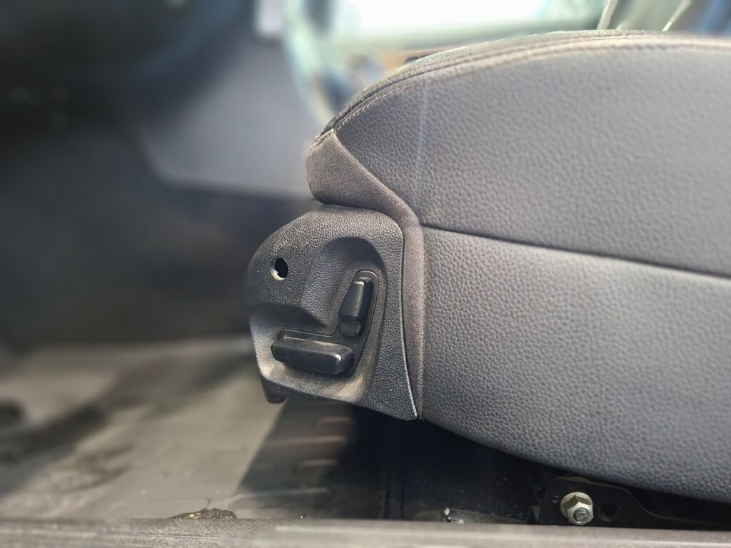 Mercedes-Benz E 2008 Musta