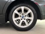 BMW 318 2008 Musta
