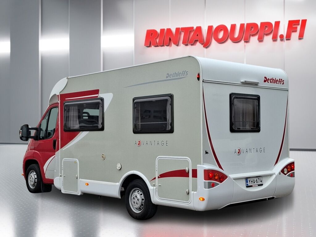 Dethleffs Advantage T 5841 2008 Punainen