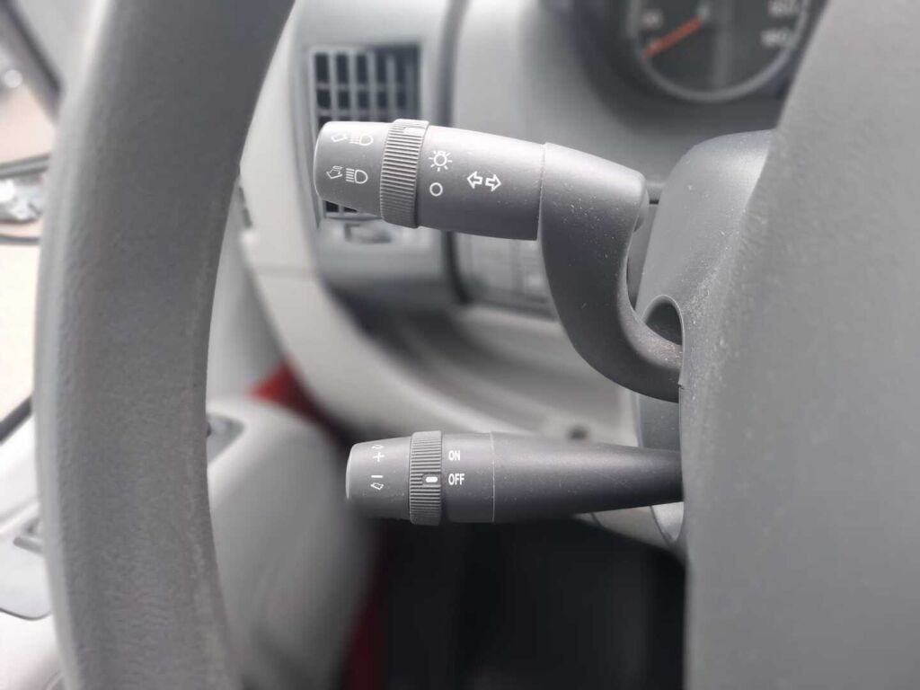 Dethleffs Advantage T 5841 2008 Punainen