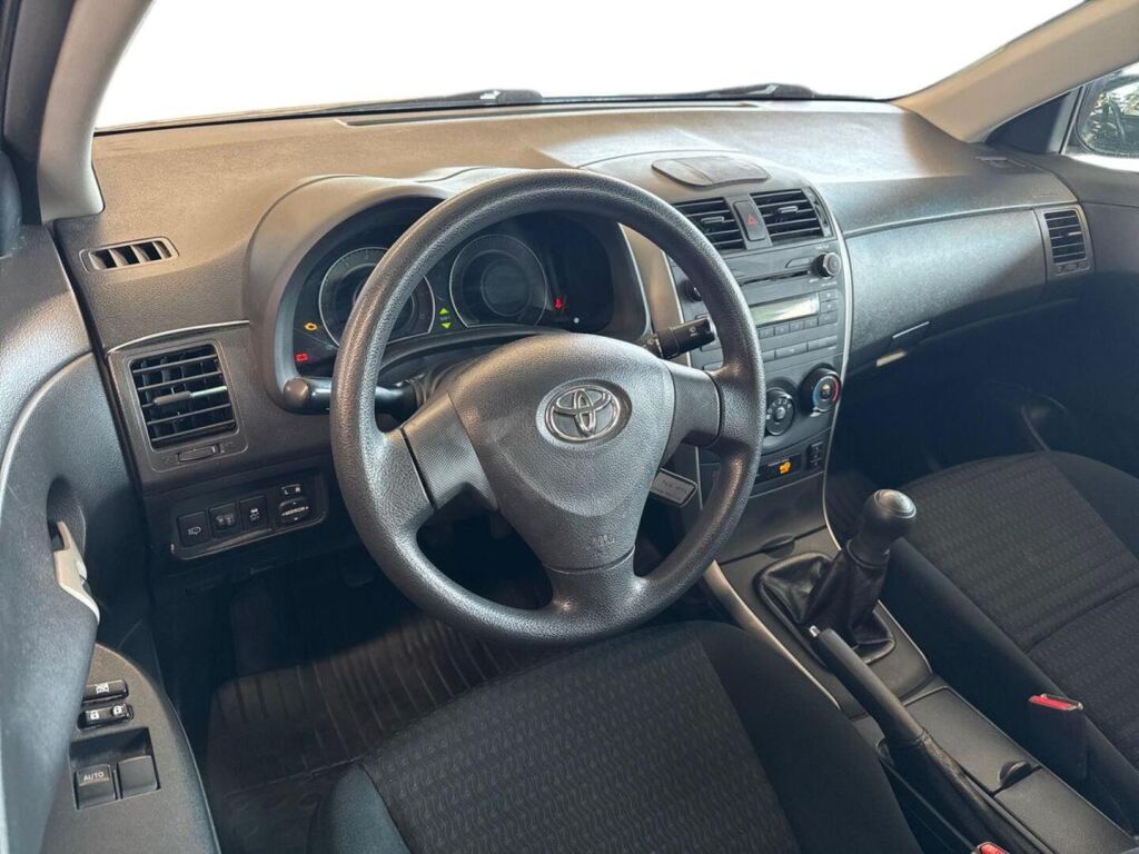 Toyota Corolla 2008 Metallinhohto Harmaa