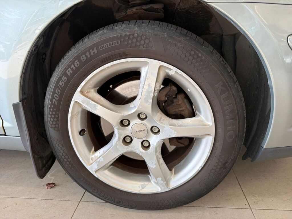 Toyota Avensis 2008 Hopea