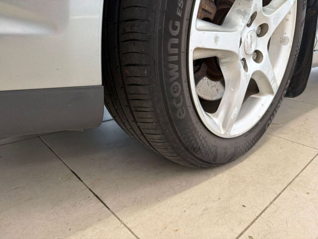 Toyota Avensis 2008 Hopea