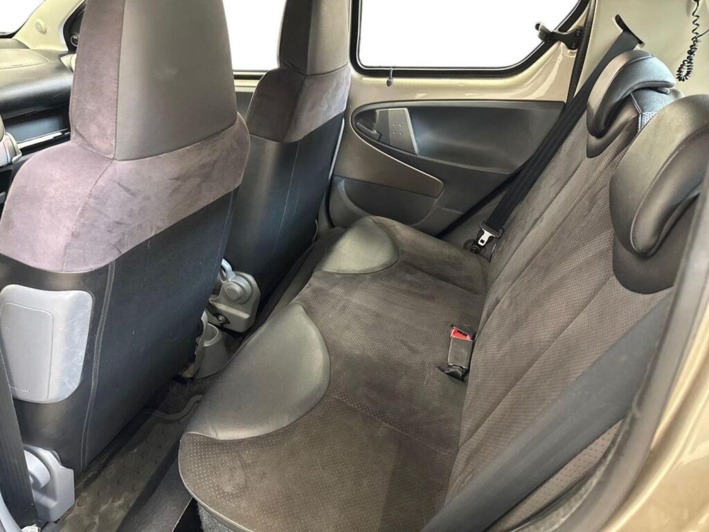 Toyota AYGO 2008 Harmaa