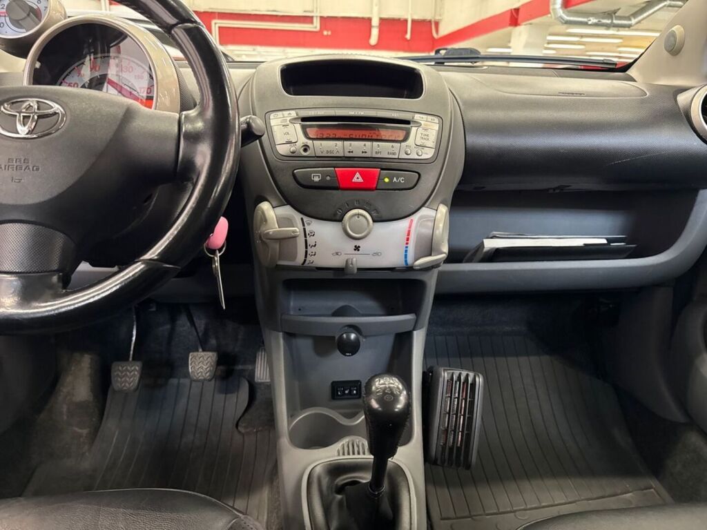 Toyota AYGO 2008 Harmaa