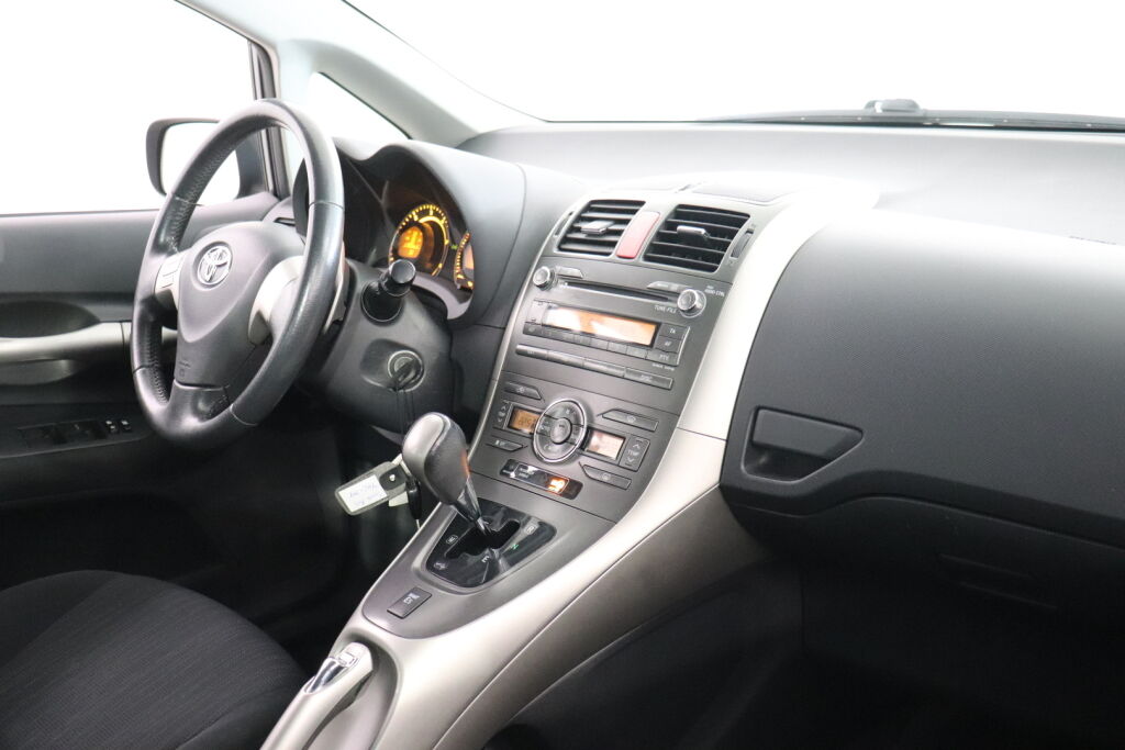 Toyota Auris 2008 Harmaa