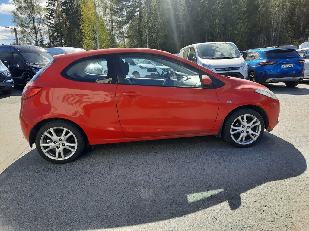 Mazda Mazda2 2009 Punainen