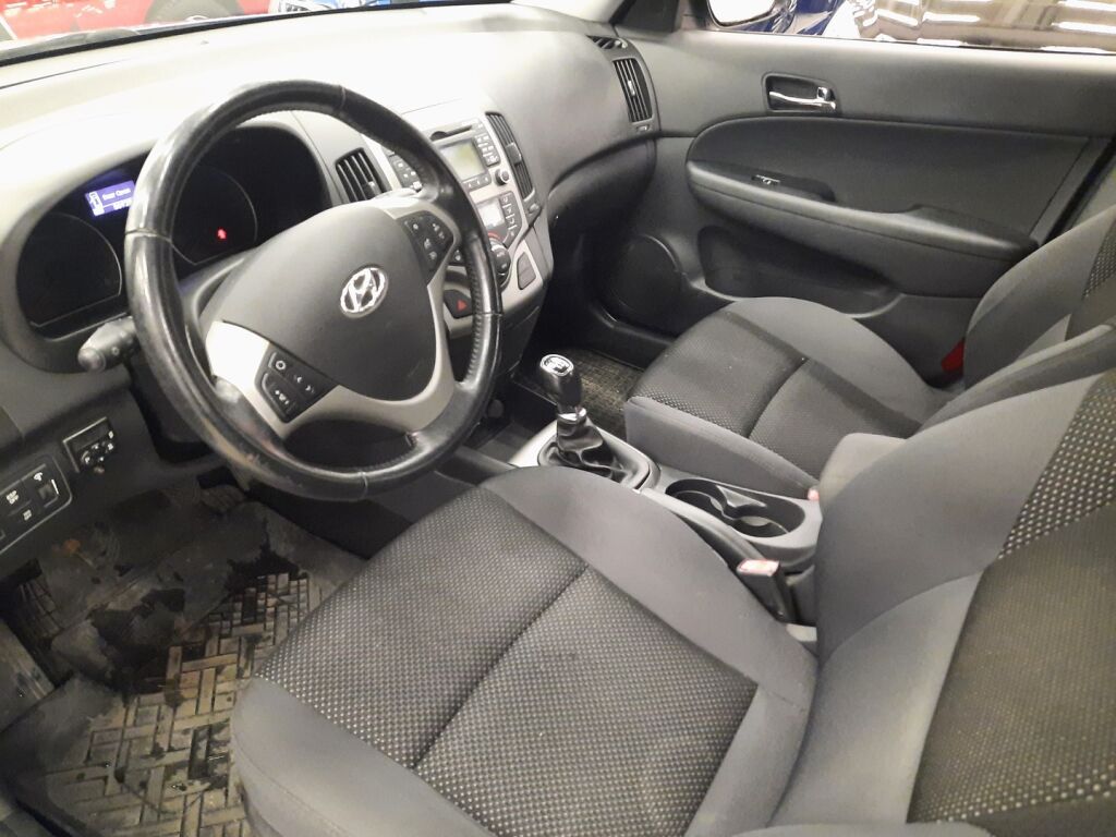 Hyundai i30 2010 Sininen