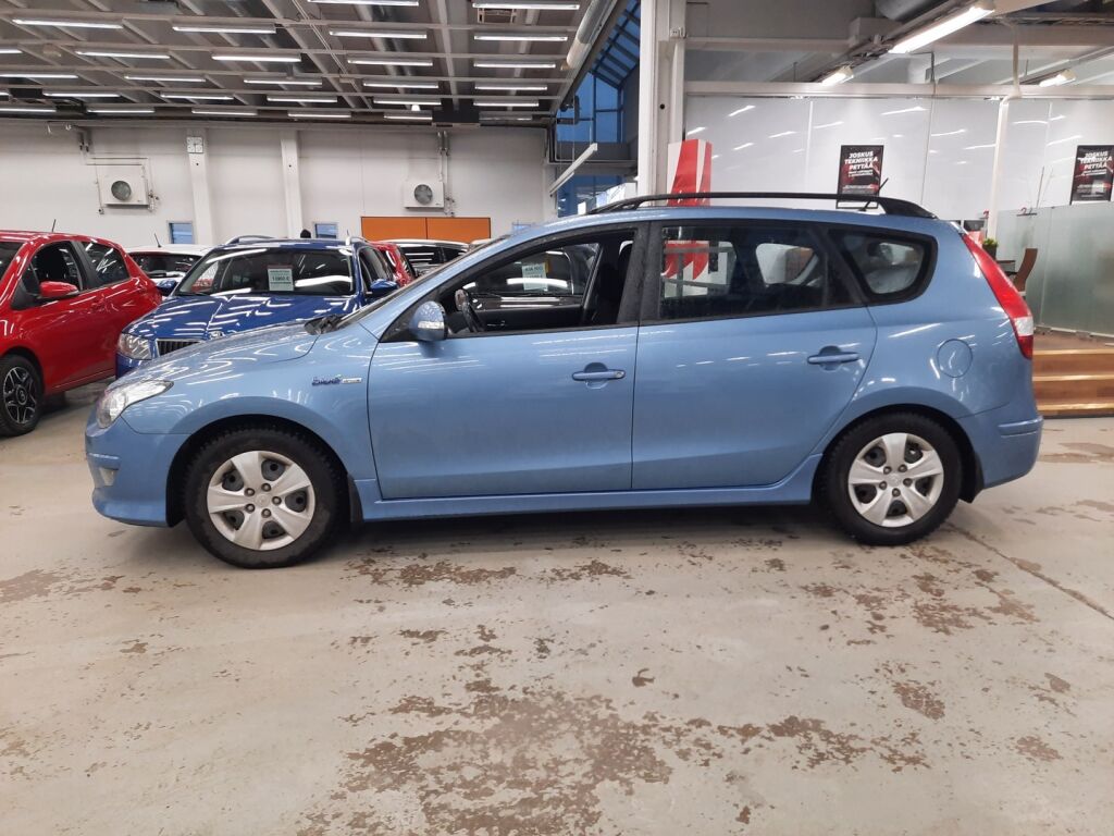 Hyundai i30 2010 Sininen