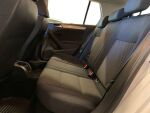 Volkswagen Golf 2009 Valkoinen