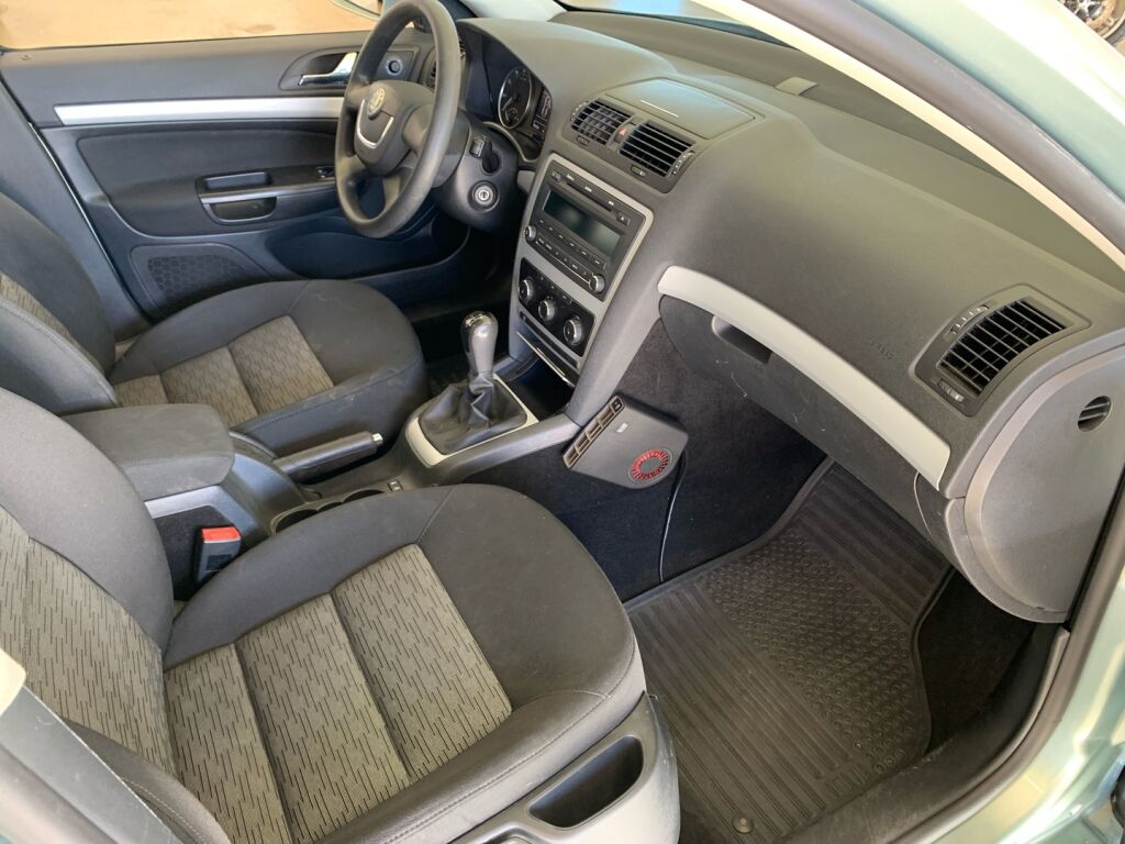 Skoda Octavia 2009 Vihreä