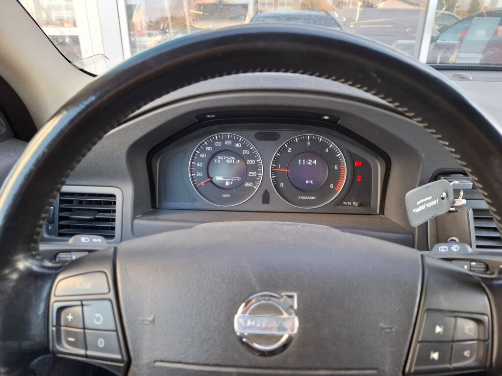 Volvo V70 2009 Harmaa