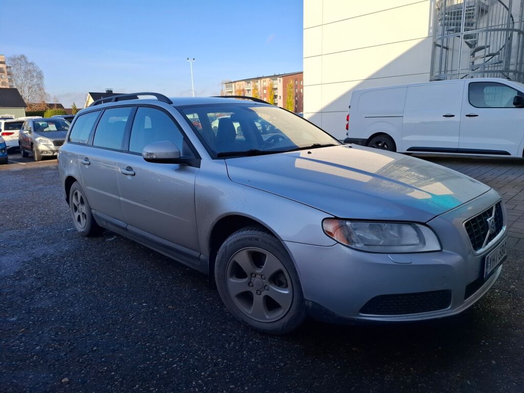 Volvo V70 2009 Harmaa