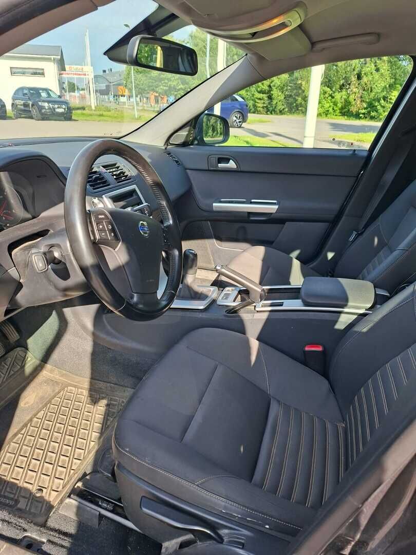Volvo V50 2011 Harmaa