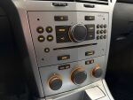 Opel Astra 2011 Harmaa