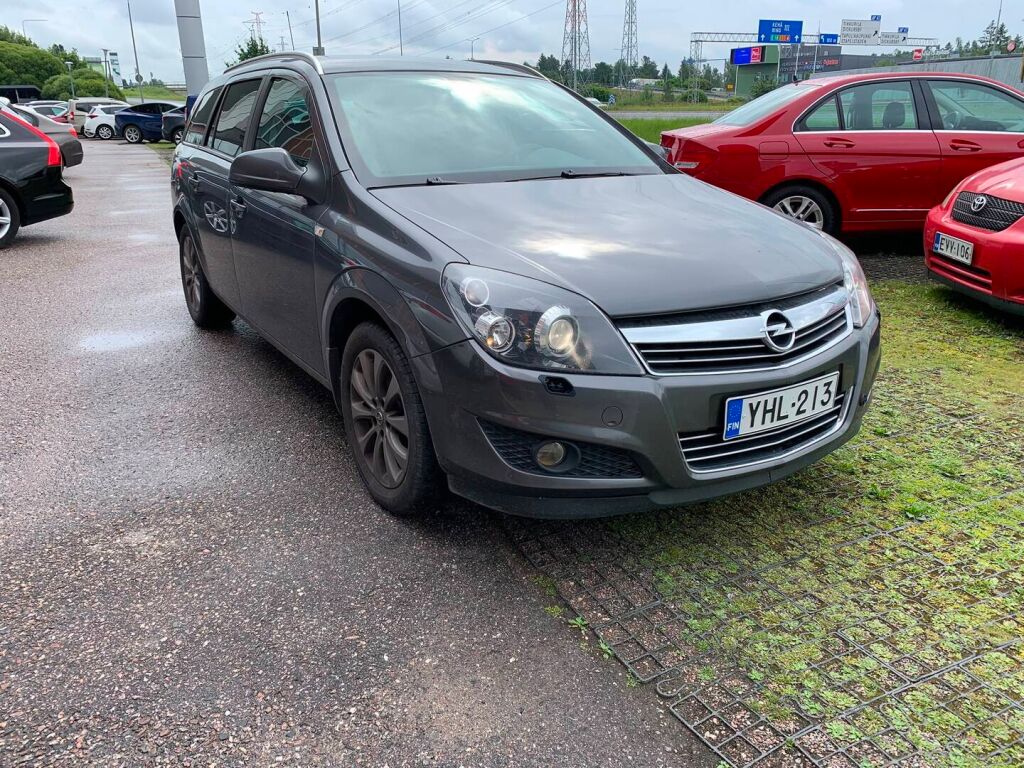 Opel Astra 2011 Harmaa