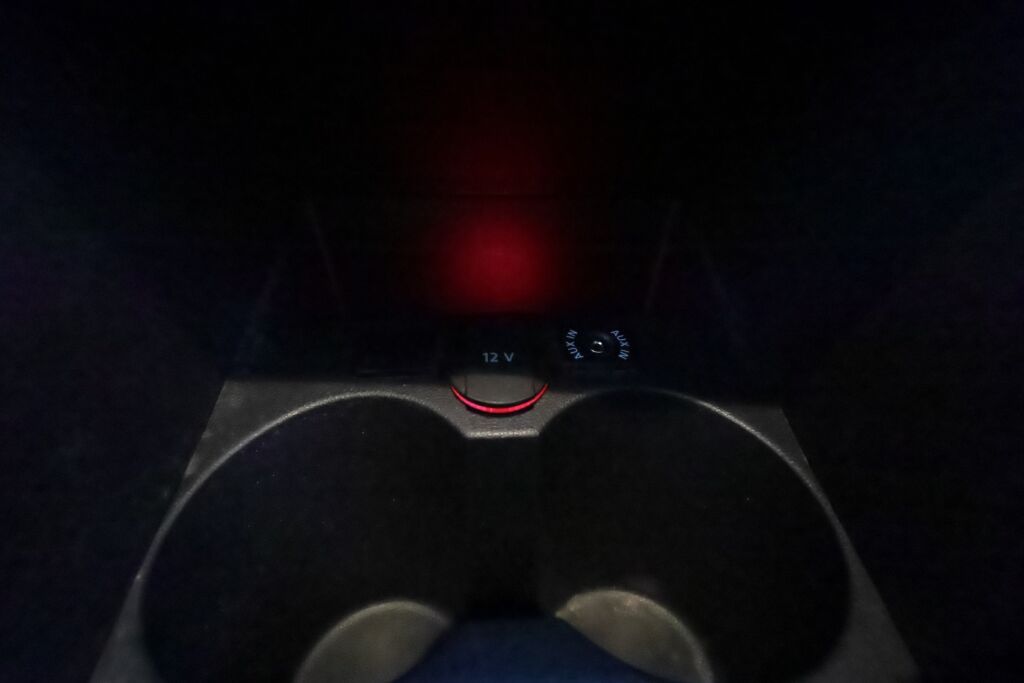 Volkswagen Polo 2011 Punainen