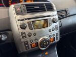 Toyota Verso 2011 Harmaa