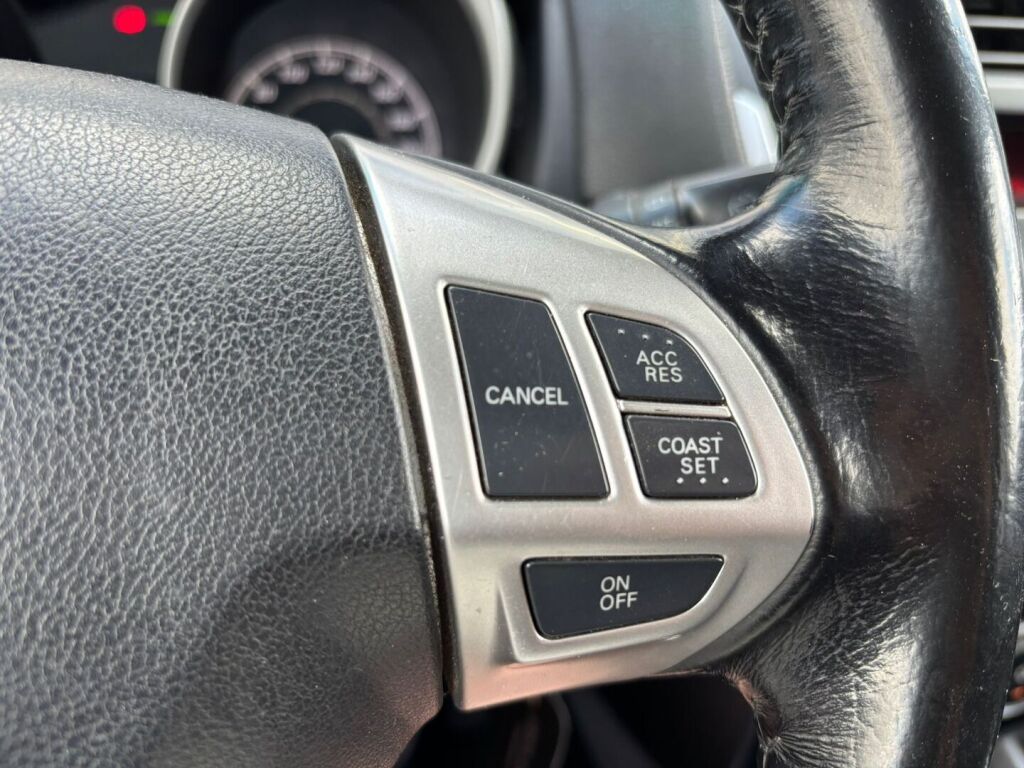 Mitsubishi ASX 2011 Punainen