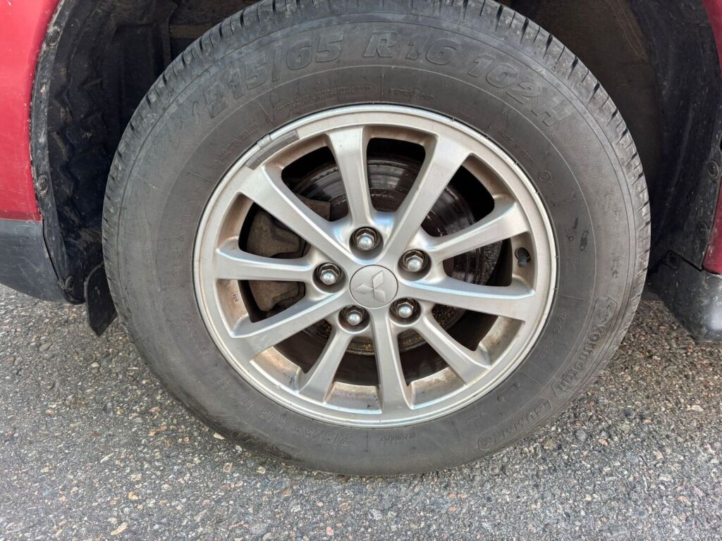 Mitsubishi ASX 2011 Punainen