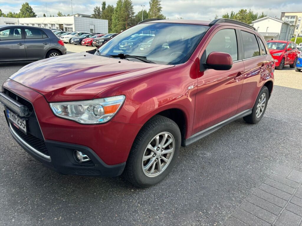 Mitsubishi ASX 2011 Punainen