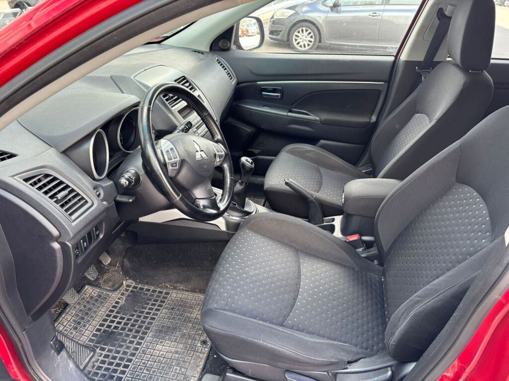 Mitsubishi ASX 2011 Punainen