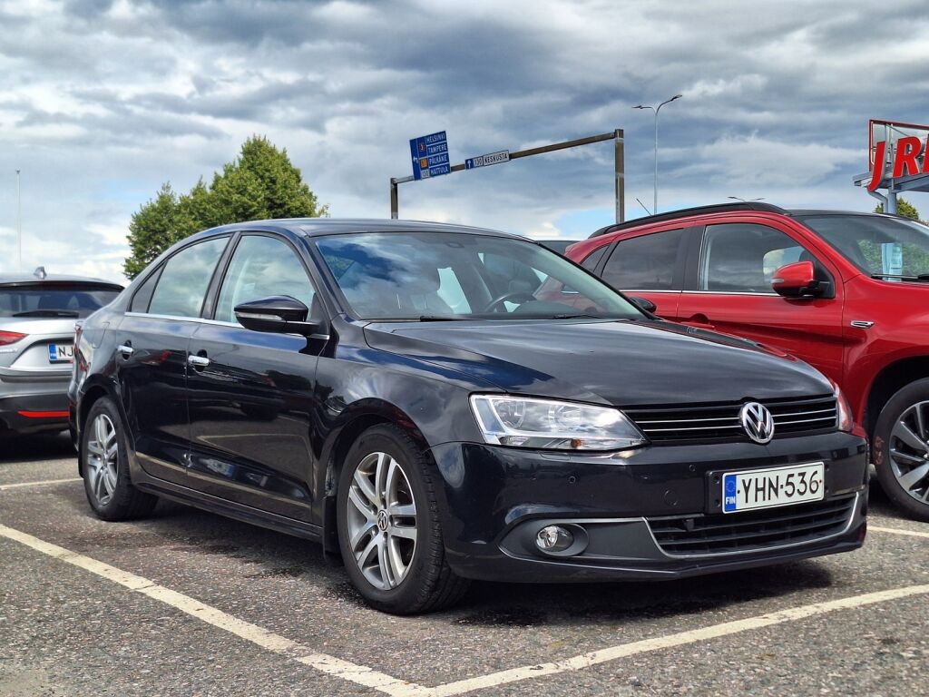 Volkswagen Jetta 2011 Musta