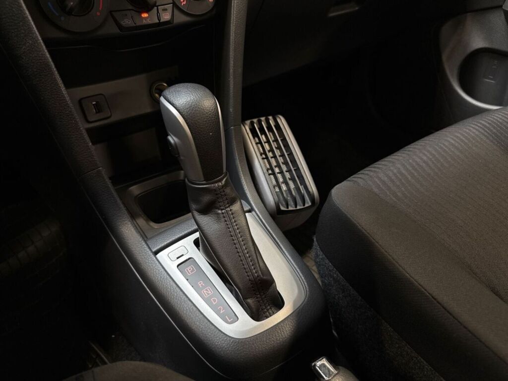Suzuki Swift 2011 Vihreä