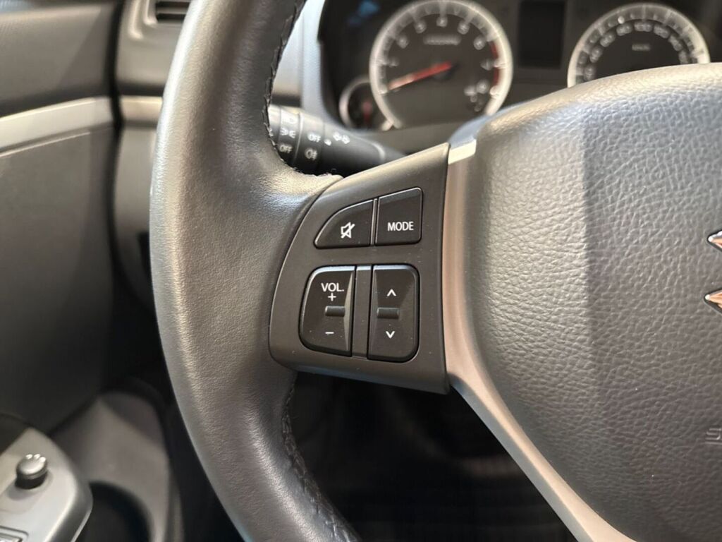 Suzuki Swift 2011 Vihreä