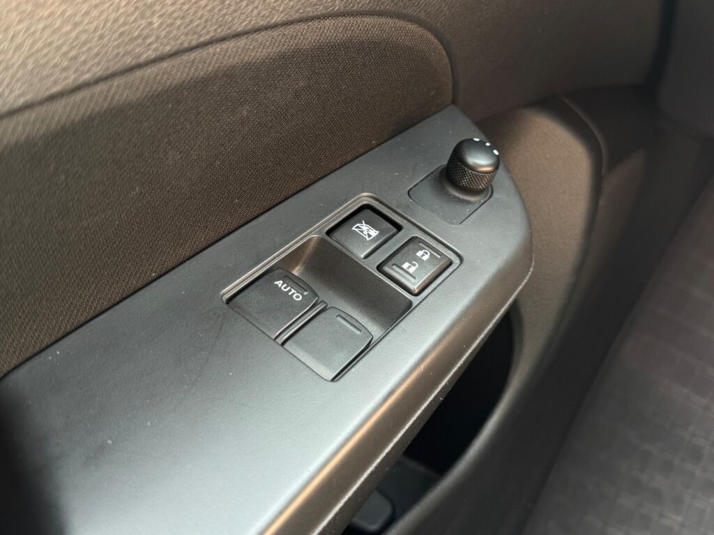 Suzuki Swift 2011 Vihreä