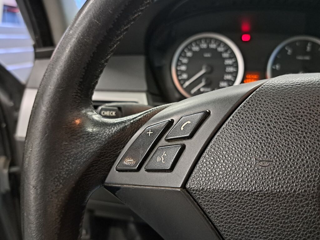 BMW 520 2006 Harmaa